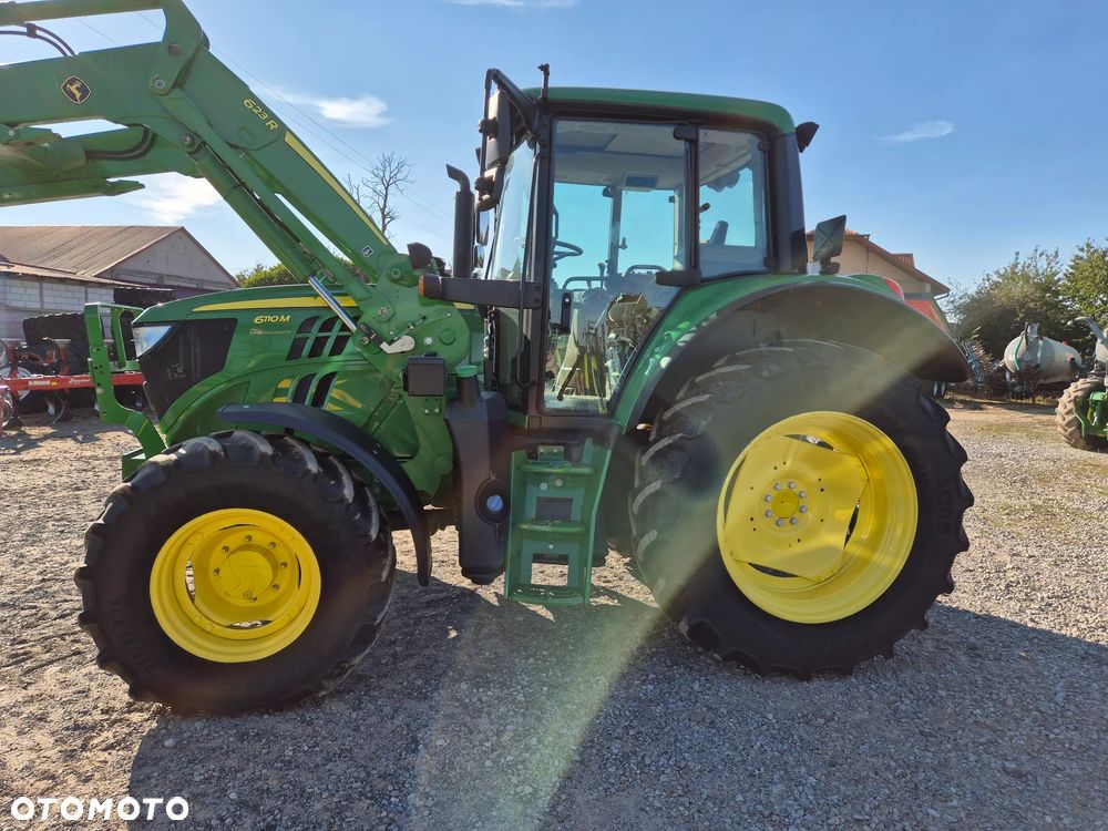 John Deere 6110 M - 8