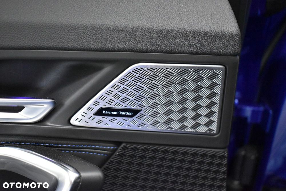 BMW X1 - 24