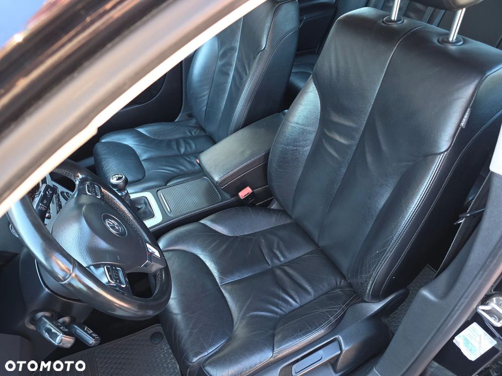 Volkswagen Passat 2.0 TDI Comfortline - 12