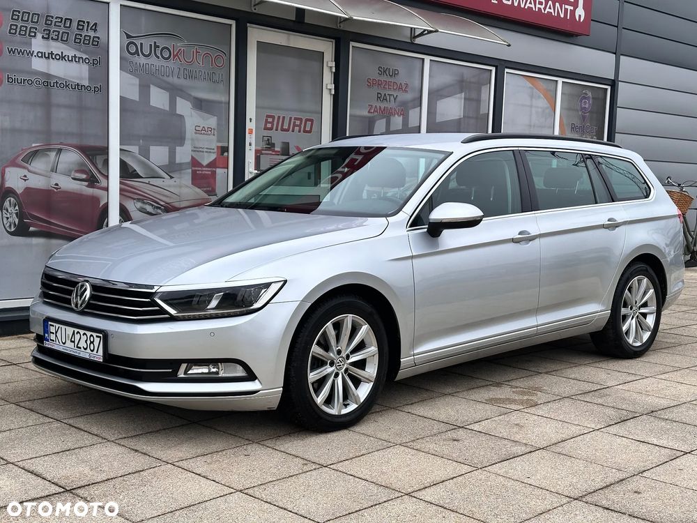 Volkswagen Passat - 1