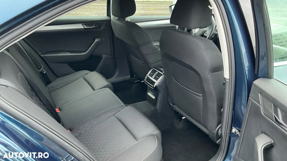 Skoda Superb 2.0 TDI DSG Ambition - 7