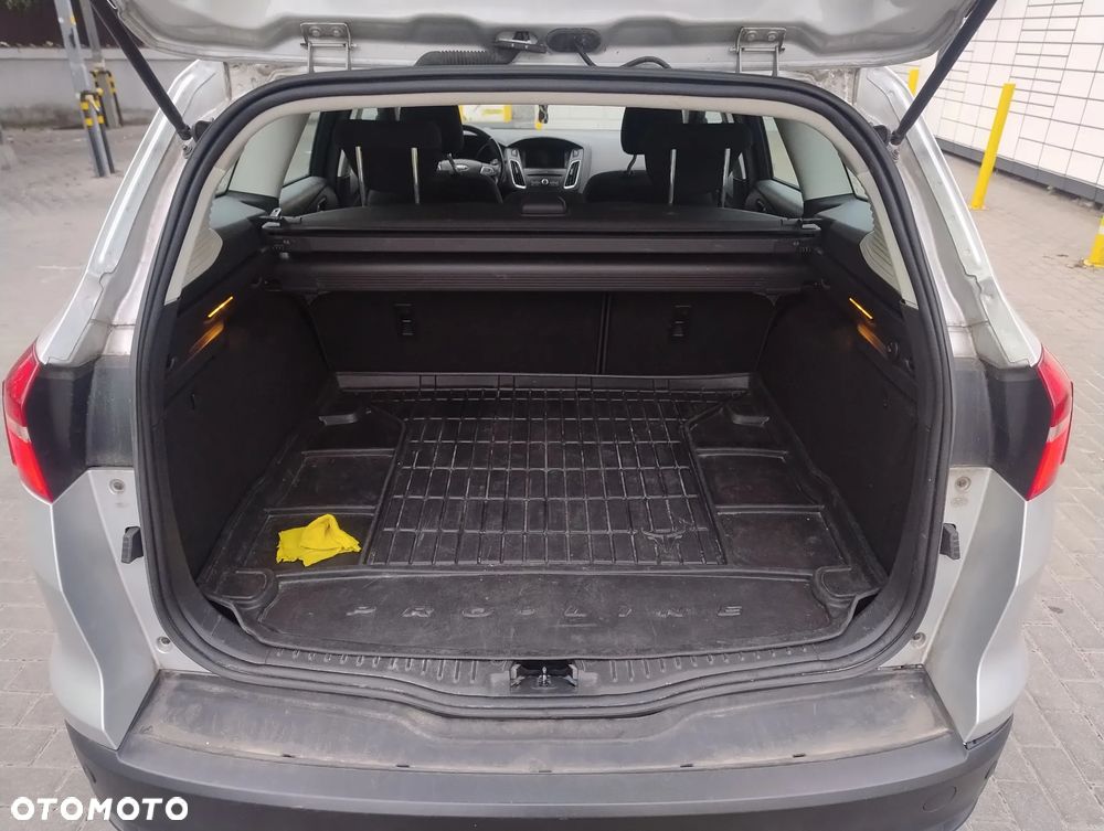Ford Focus 2.0 TDCi Titanium ASS - 12