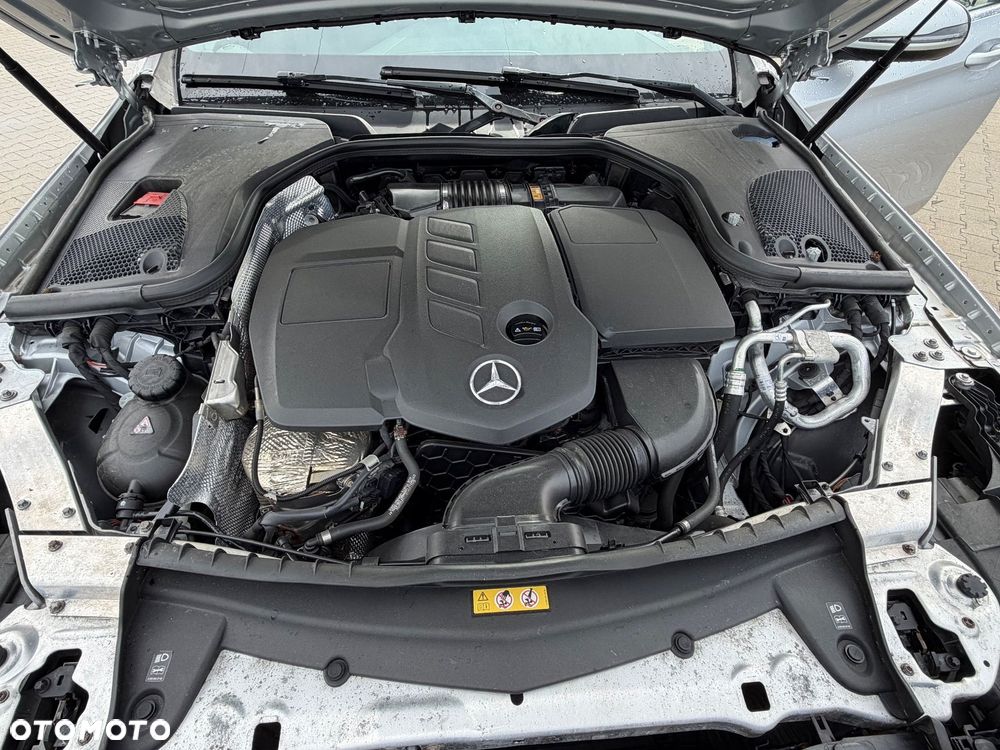Mercedes-Benz Klasa E 220 d Avantgarde - 9