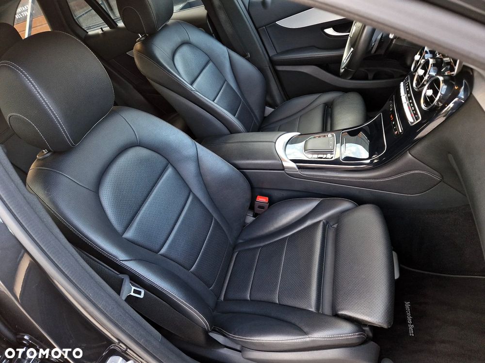 Mercedes-Benz GLC 220 d 4Matic 9G-TRONIC - 26