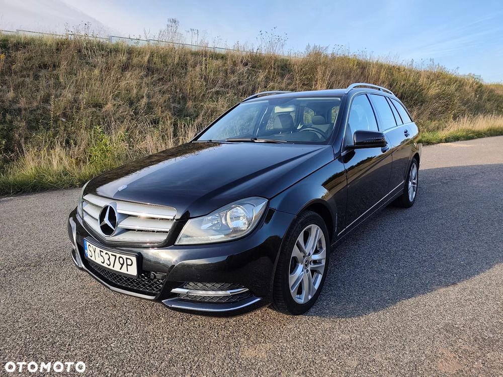 Mercedes-Benz Klasa C 180 CGI BlueEff Avantgarde - 1