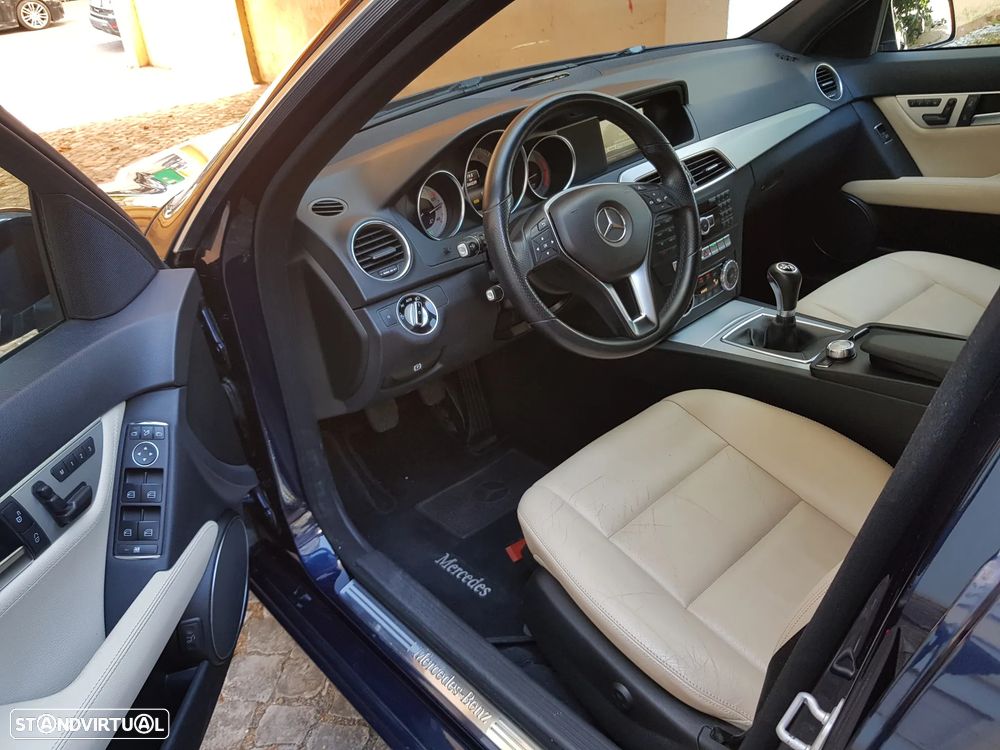 Mercedes-Benz C 220 - 14