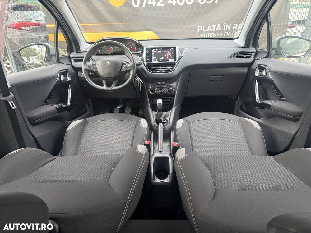 Peugeot 208 PureTech 82 Start & Stop Style - 8