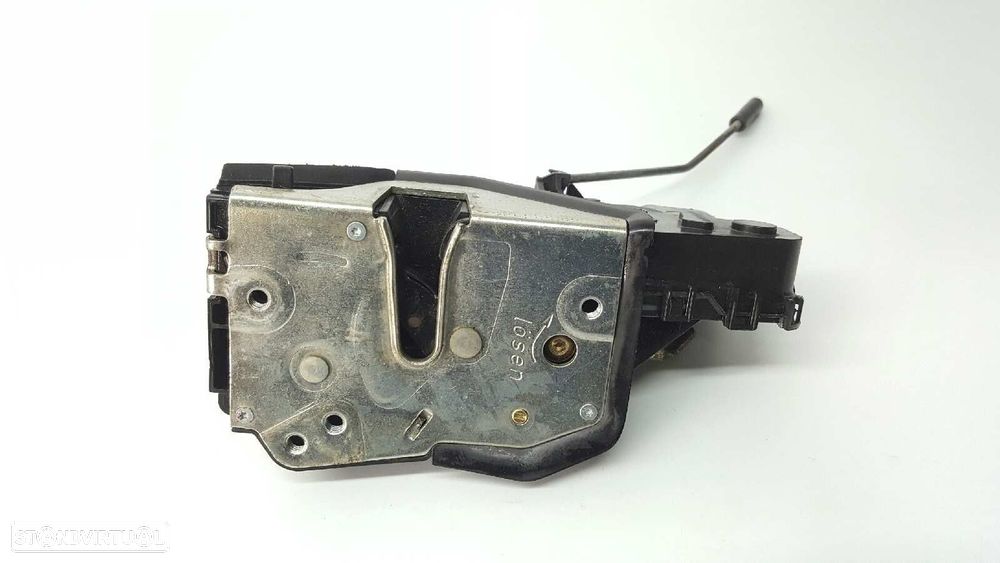 FECHADURA PORTA TRASEIRA DIREITA BMW SERIE 3 BERLINA (E46) 320D - 2