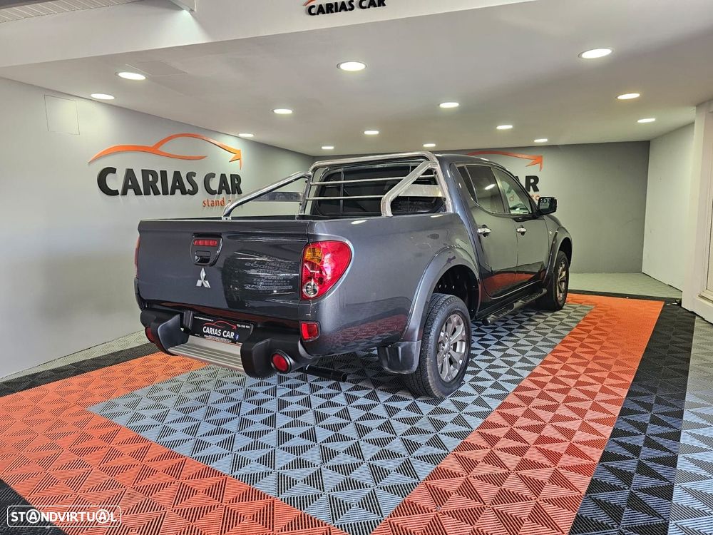 Mitsubishi L200 2.5 DI-D CD Invite AC 4WD - 6