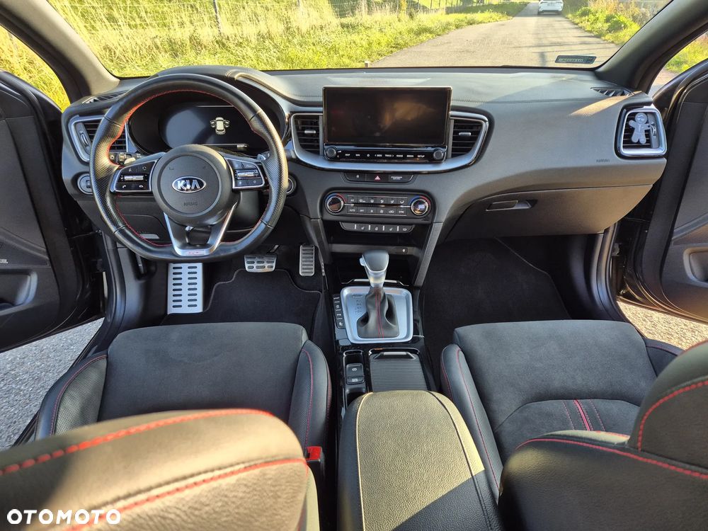 Kia ProCeed 1.6 T-GDI GT DCT - 10