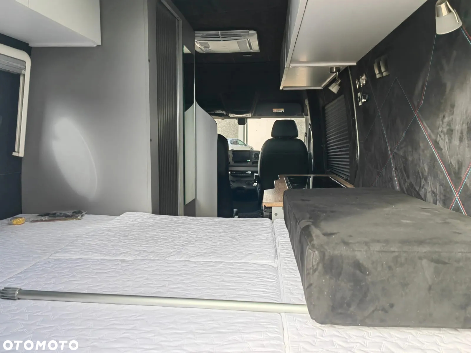 Mercedes-Benz Sprinter Campervan 4 os. Klima Postojowa VIP Napęd przedni - 27