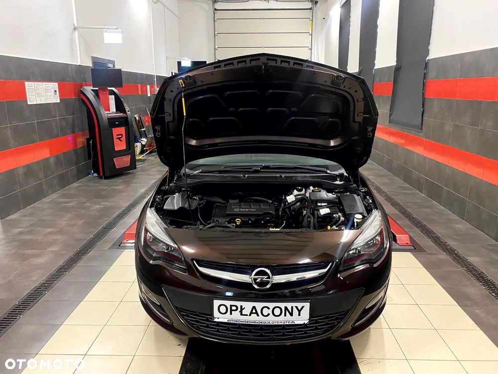 Opel Astra 1.4 ecoFLEX Cosmo - 21