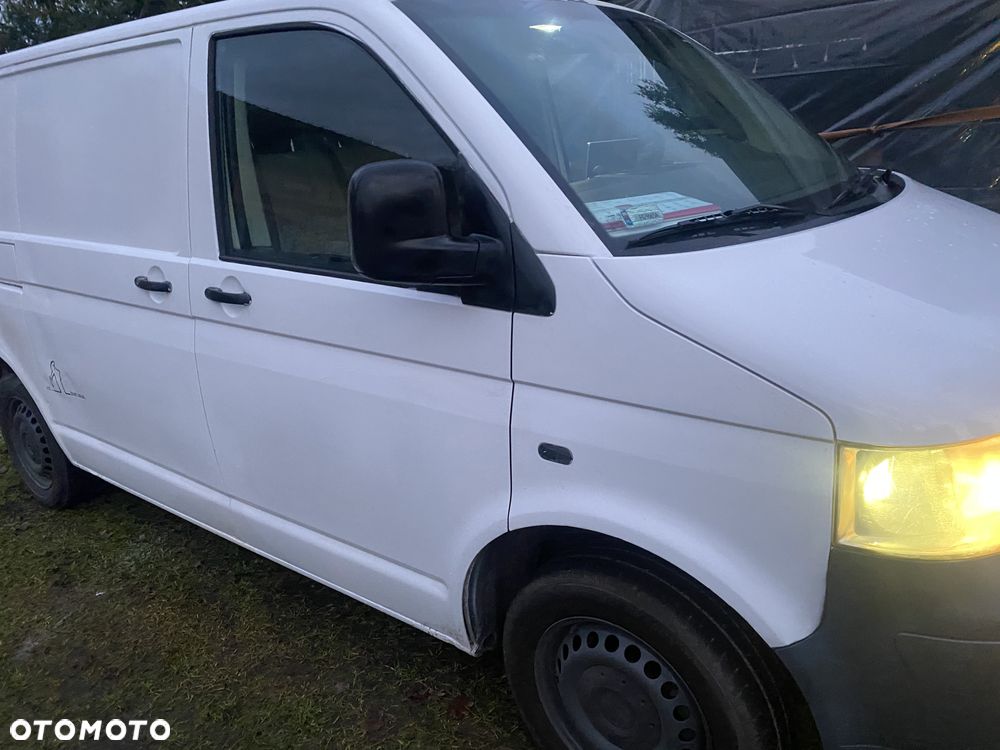 Volkswagen Transporter - 2