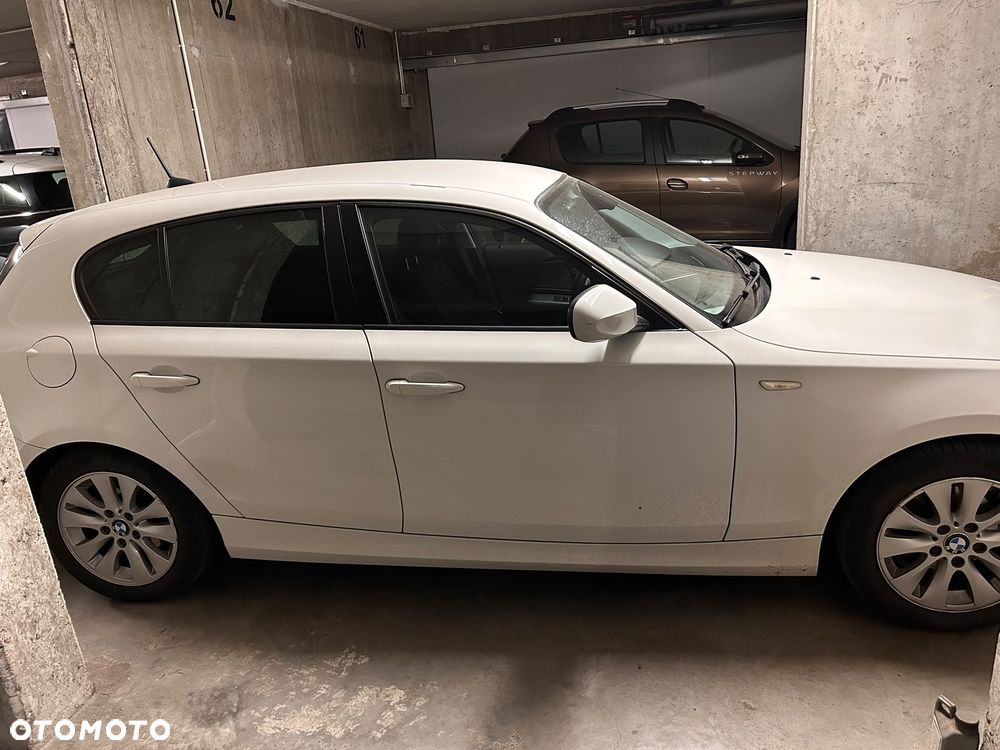 BMW Seria 1 116i - 8