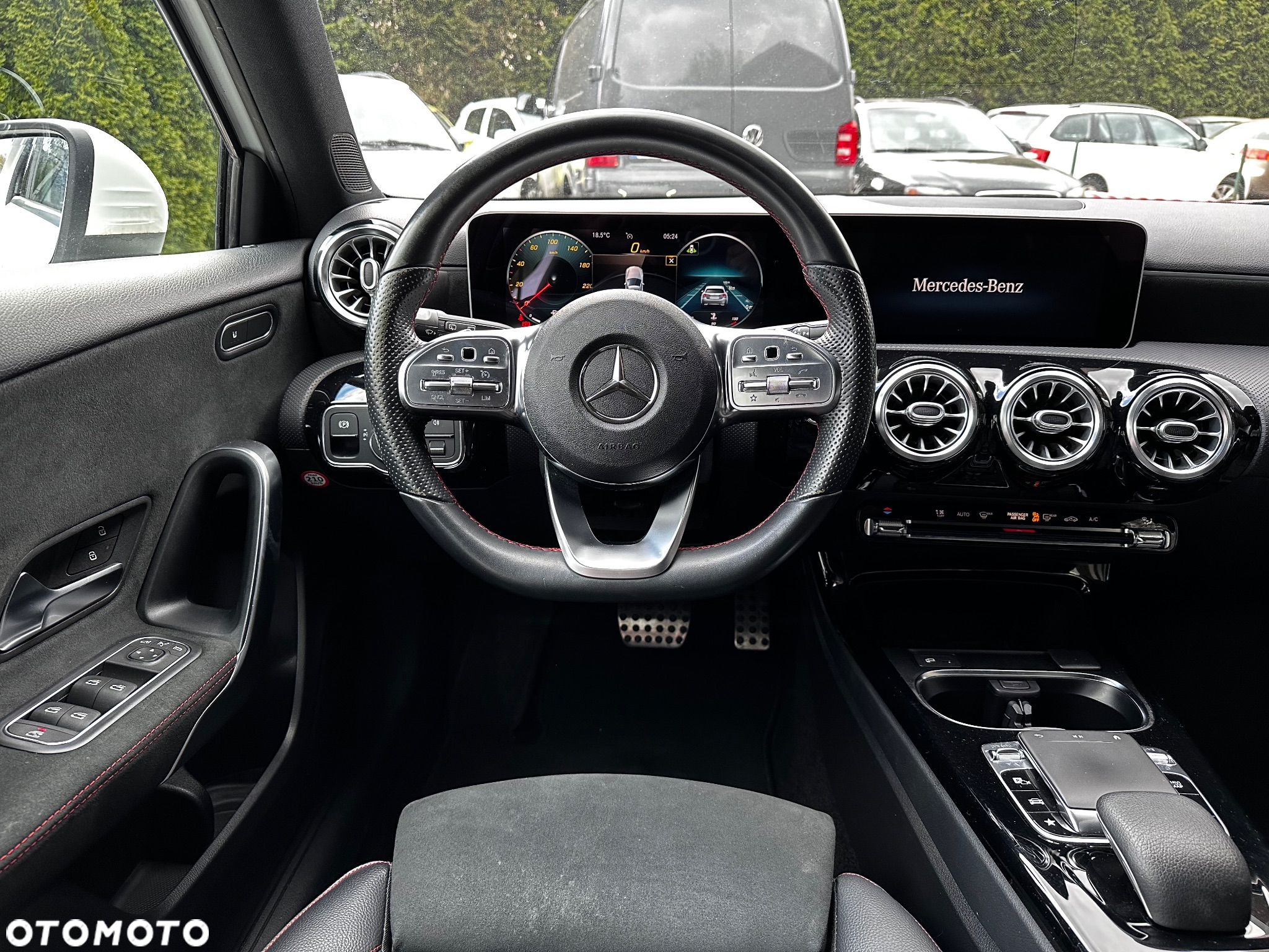 Mercedes-Benz Klasa A 200 7G-DCT AMG Line Advanced Plus - 17