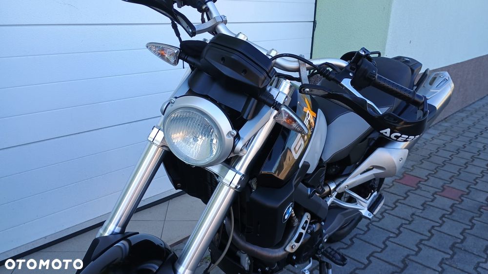 BMW G - 12