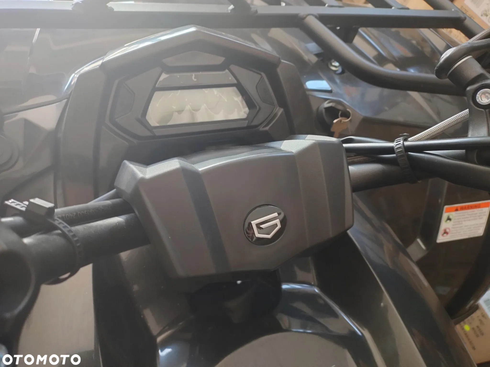 CFMoto CForce - 9
