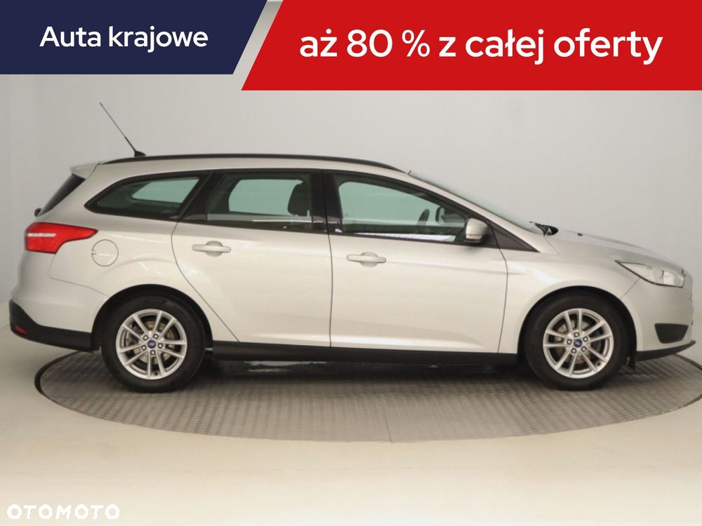 Ford Focus SW - 8