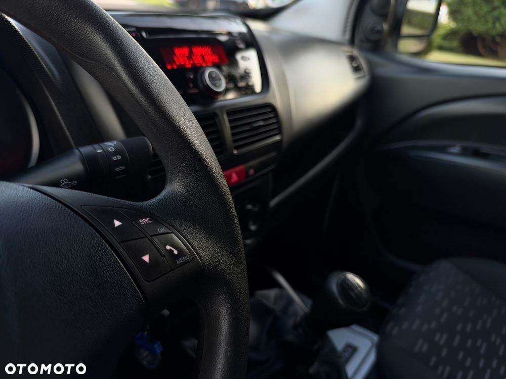 Opel Combo - 37
