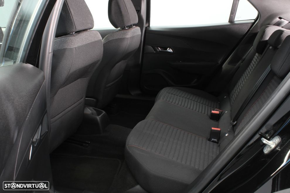 Peugeot 2008 1.2 PureTech Active Pack - 23