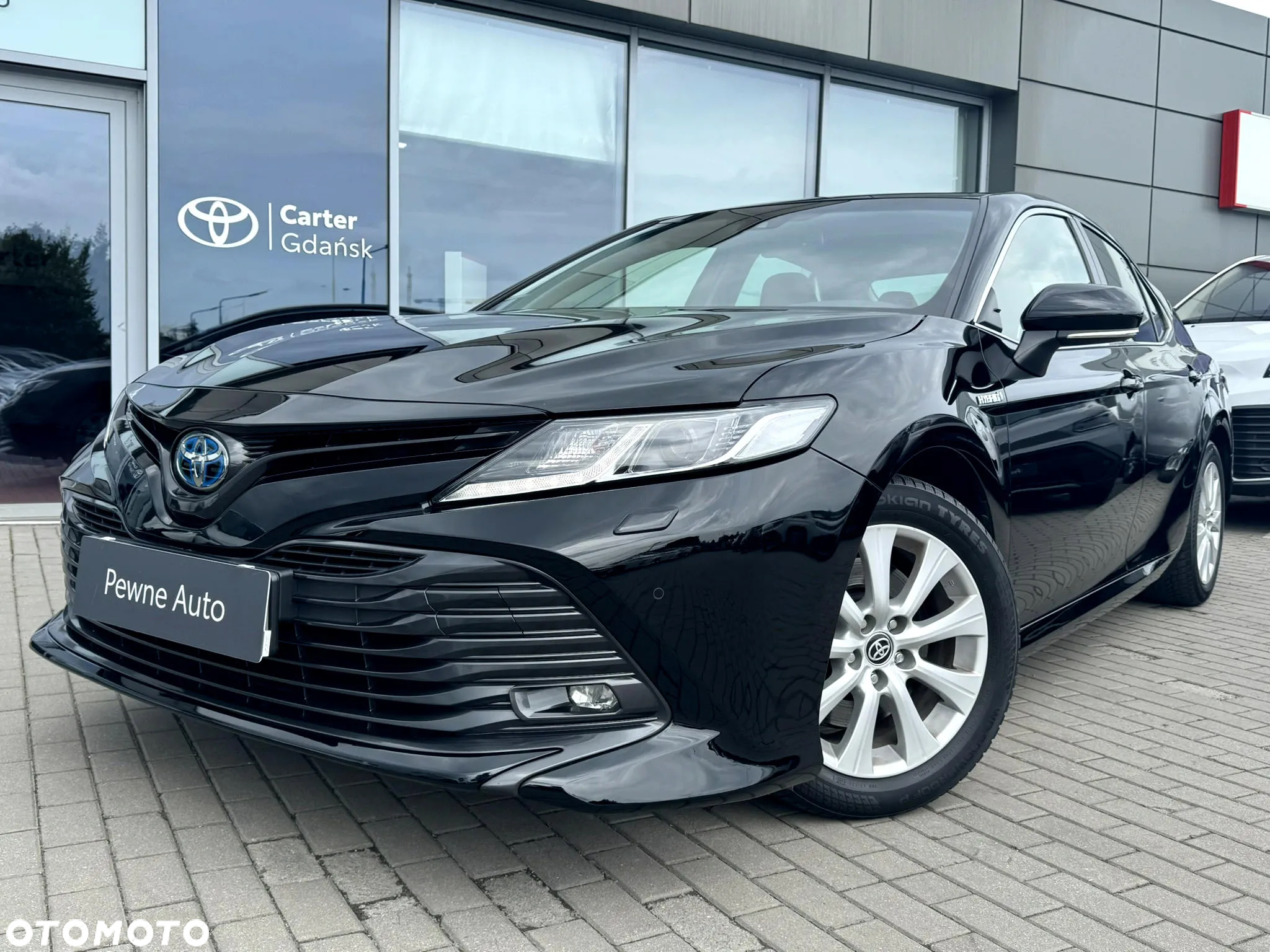Toyota Camry 2.5 Hybrid Comfort CVT - 3