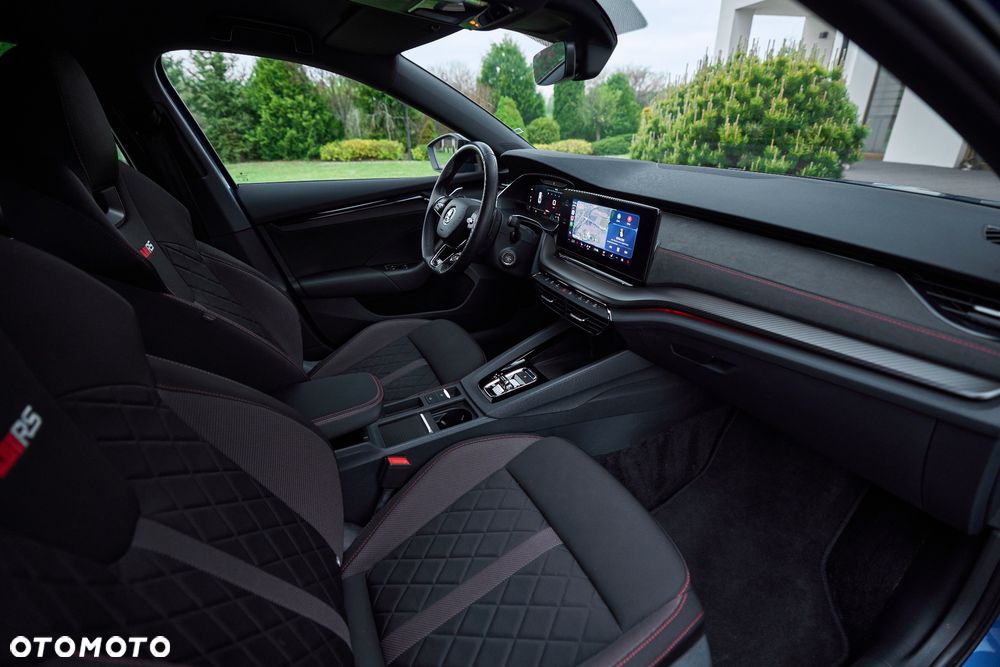 Skoda Octavia 2.0 TDI DSG RS - 32