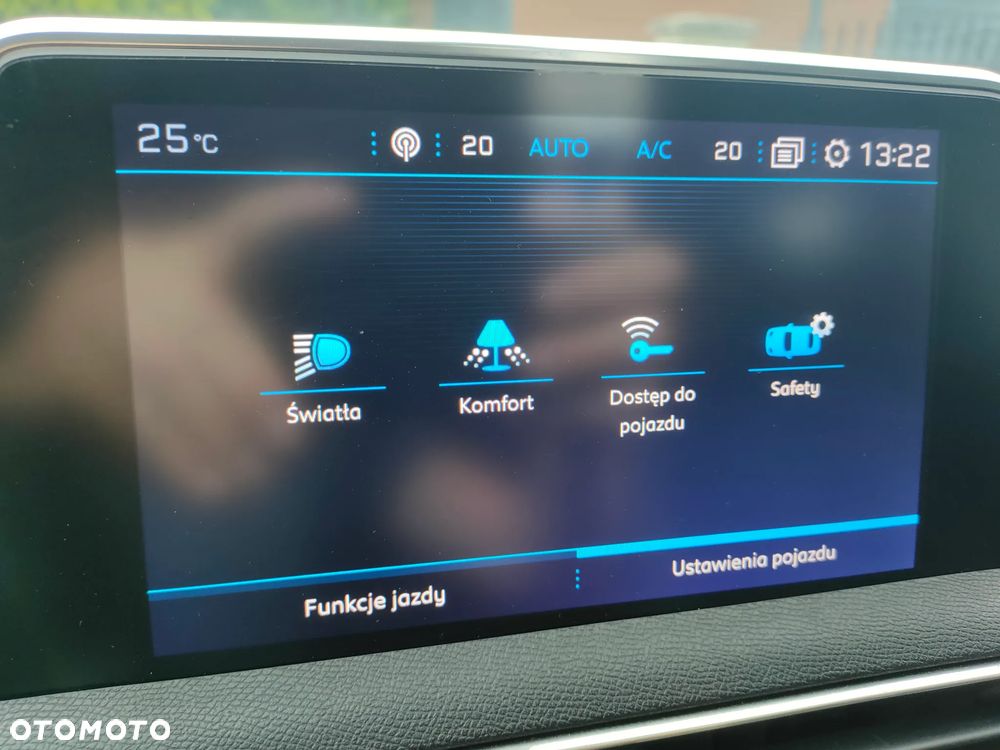 Peugeot 3008 1.6 BlueHDi Allure S&S EAT6 - 23