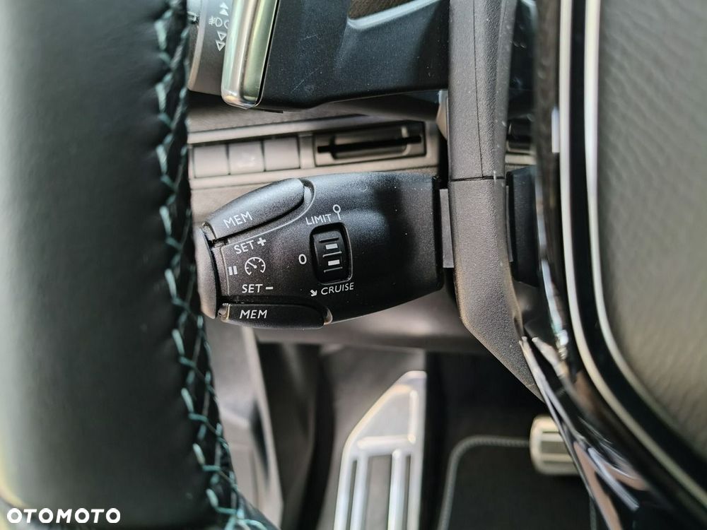 Peugeot 3008 1.6 PureTech GPF Crossway S&S EAT8 - 29
