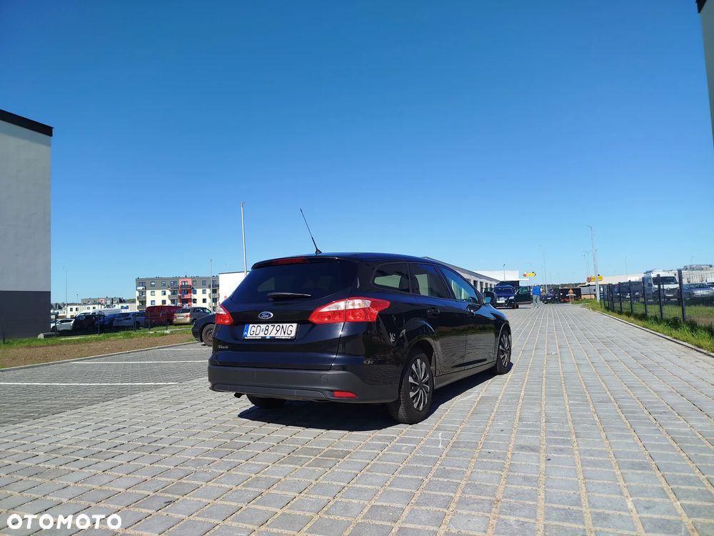 Ford Focus 1.6 TDCi Ambiente Start - 4