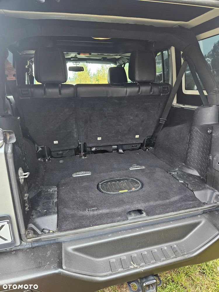 Jeep Wrangler - 15