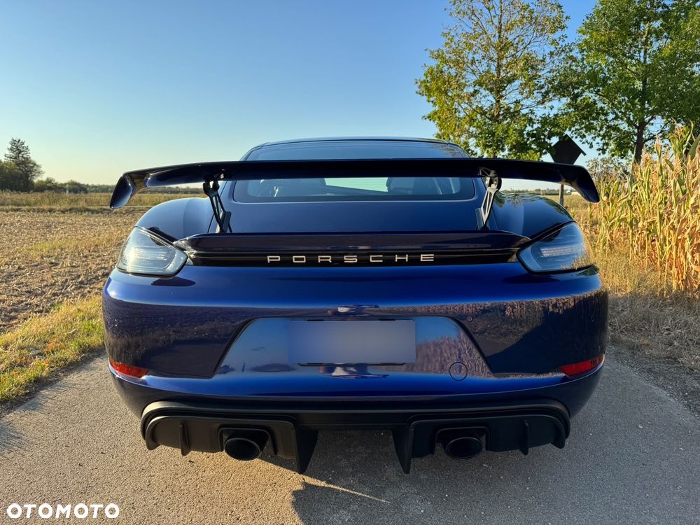 Porsche 718 Cayman GPF GT4 - 15