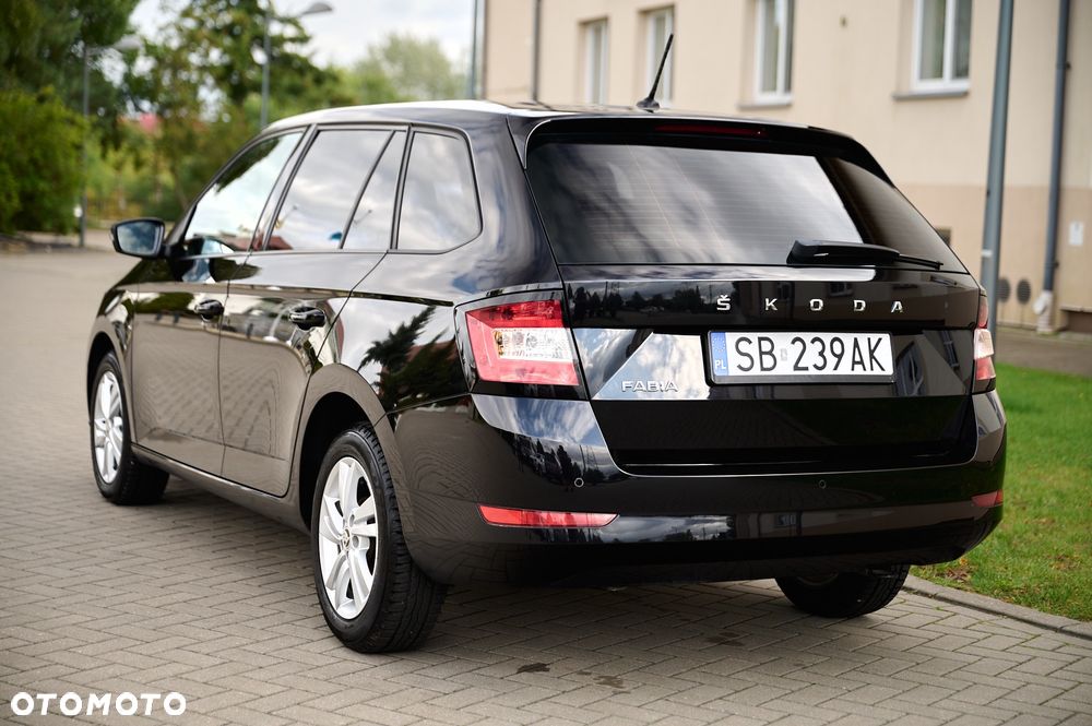 Skoda Fabia 1.0 TSI Ambition - 10