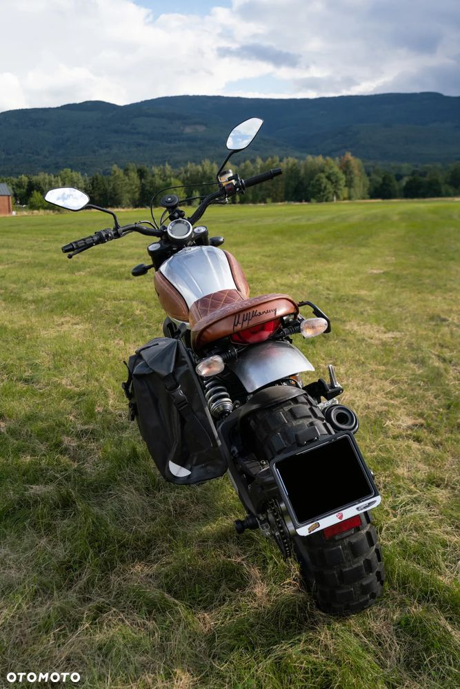 Ducati Scrambler - 11