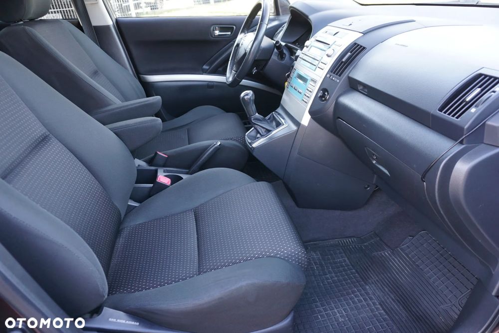 Toyota Corolla Verso 1.6 Luna - 16