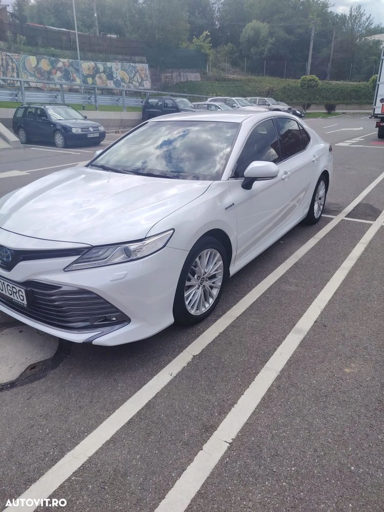 Toyota Camry - 9