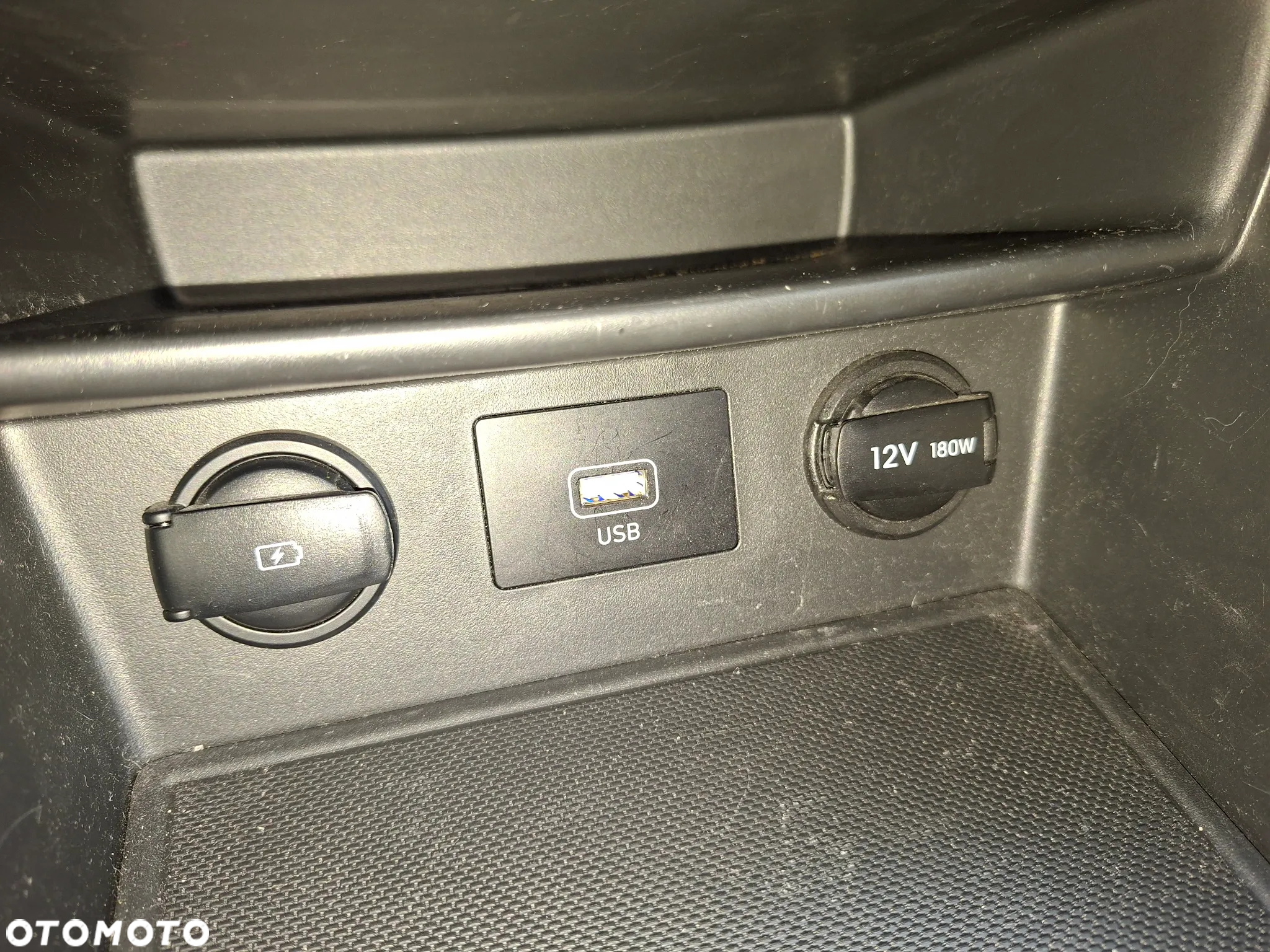 Hyundai Kona 1.6 GDI Hybrid Comfort DCT - 24