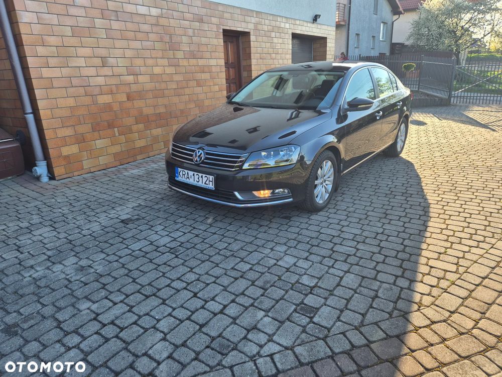 Volkswagen Passat 2.0 TDI Comfortline - 14
