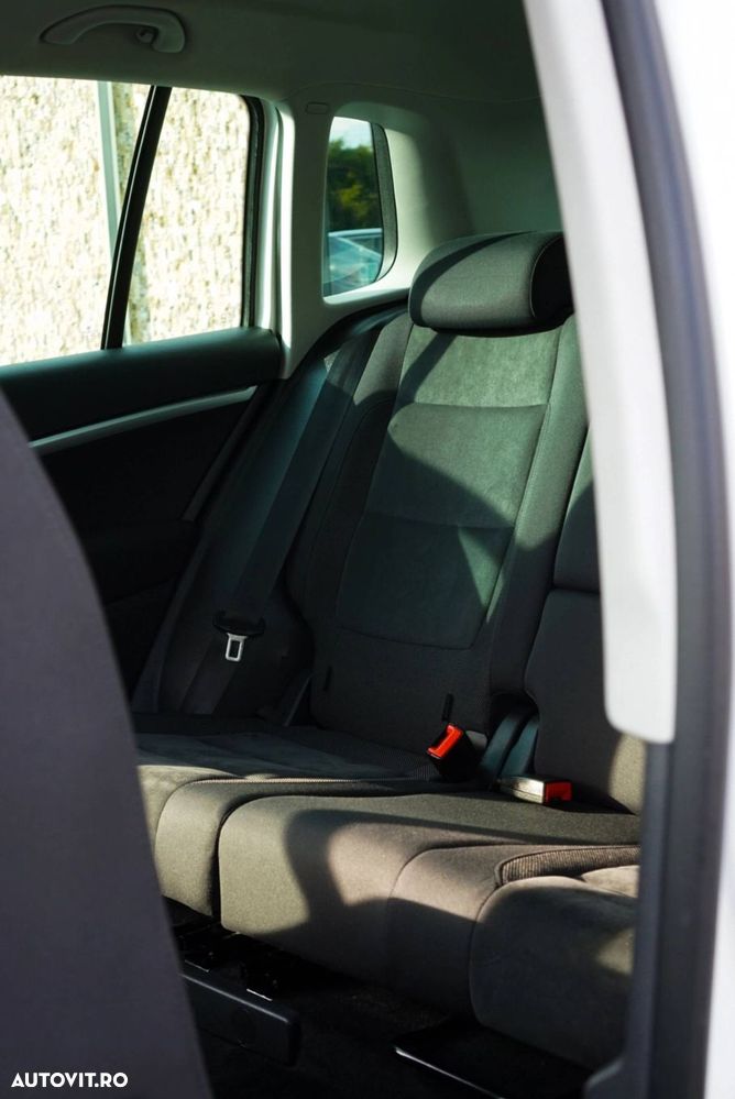 Volkswagen Tiguan - 20