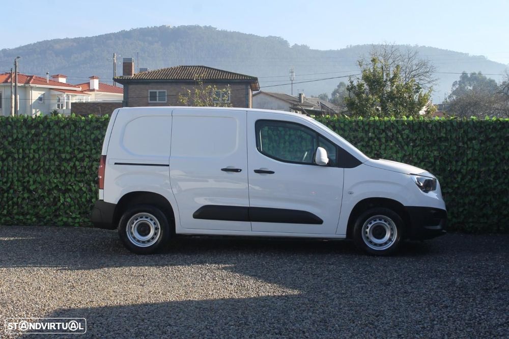 Opel Combo Van 1.5 CDTI - 3 LUGARES - IVA DEDUTÍVEL - 2