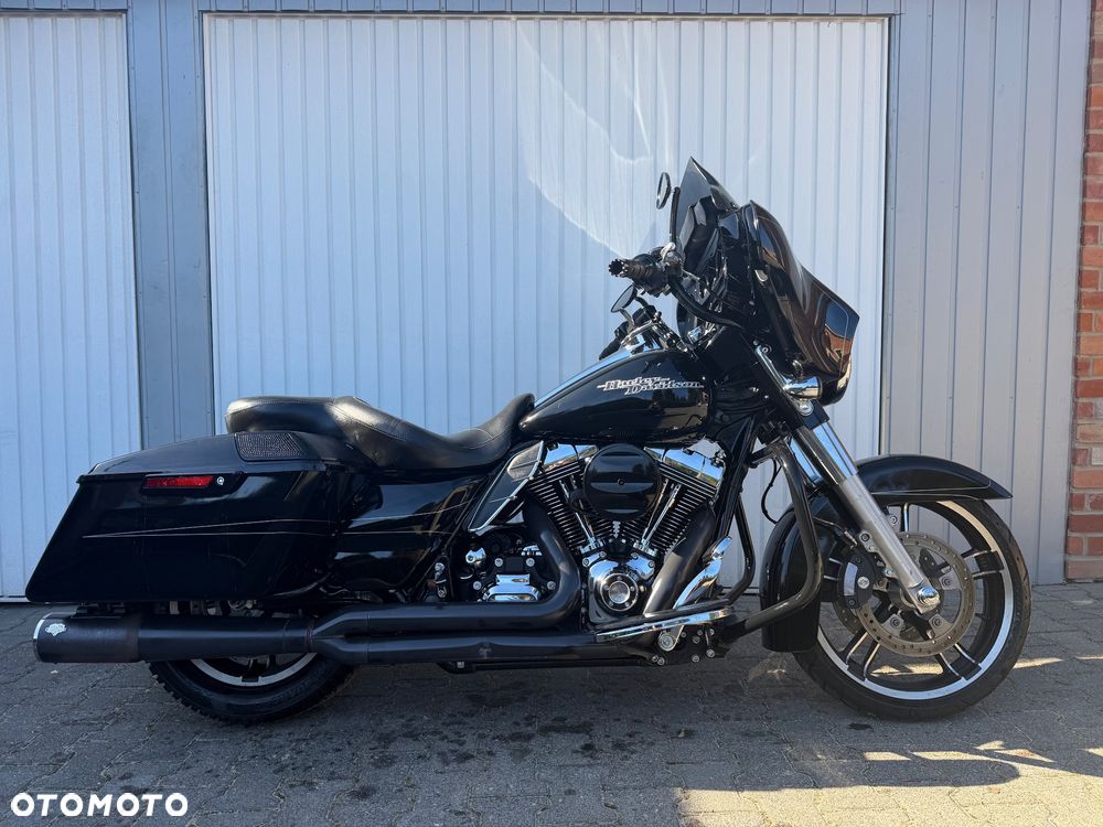 Harley-Davidson Touring Street Glide - 1