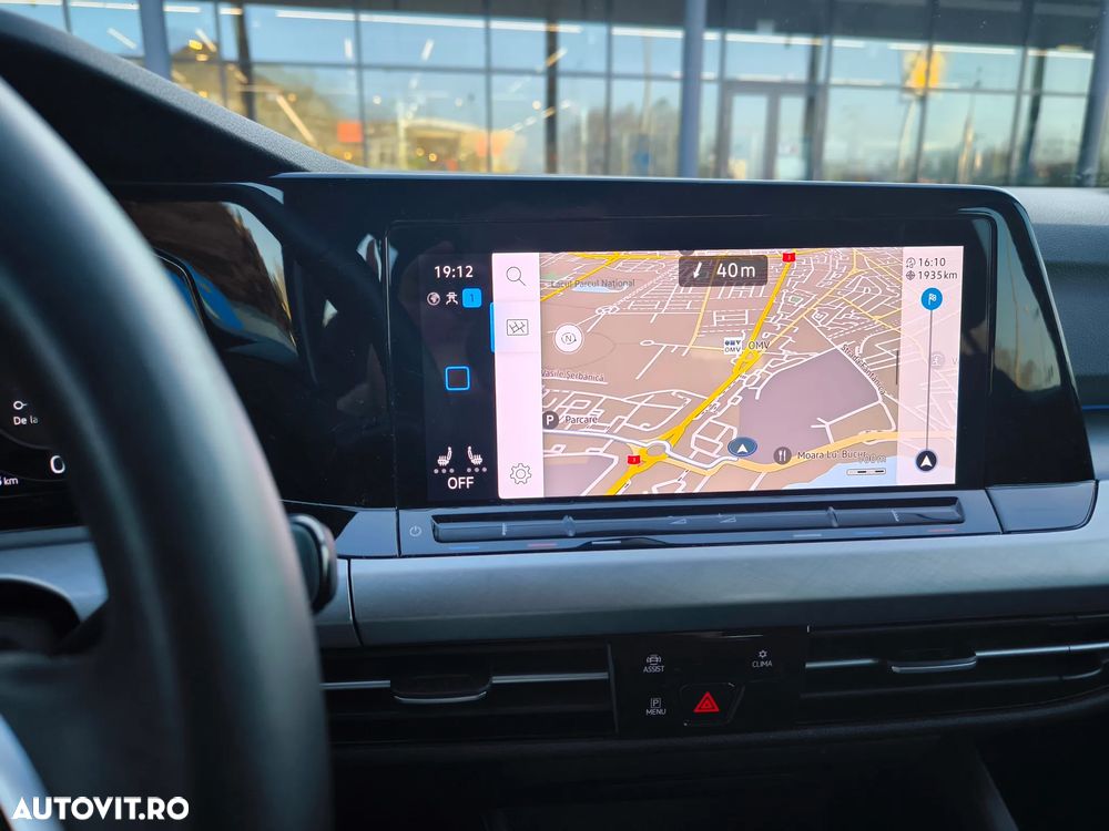 Volkswagen Golf 2.0 TDI Highline - 29