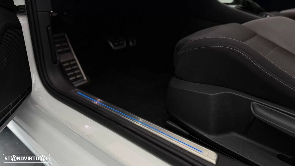 VW Golf R 4Motion BlueMotion DSG - 16