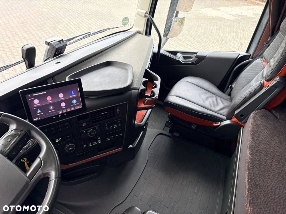 Volvo FH750 6x4 Euro 6, dwuobwodowa hydraulika - 22