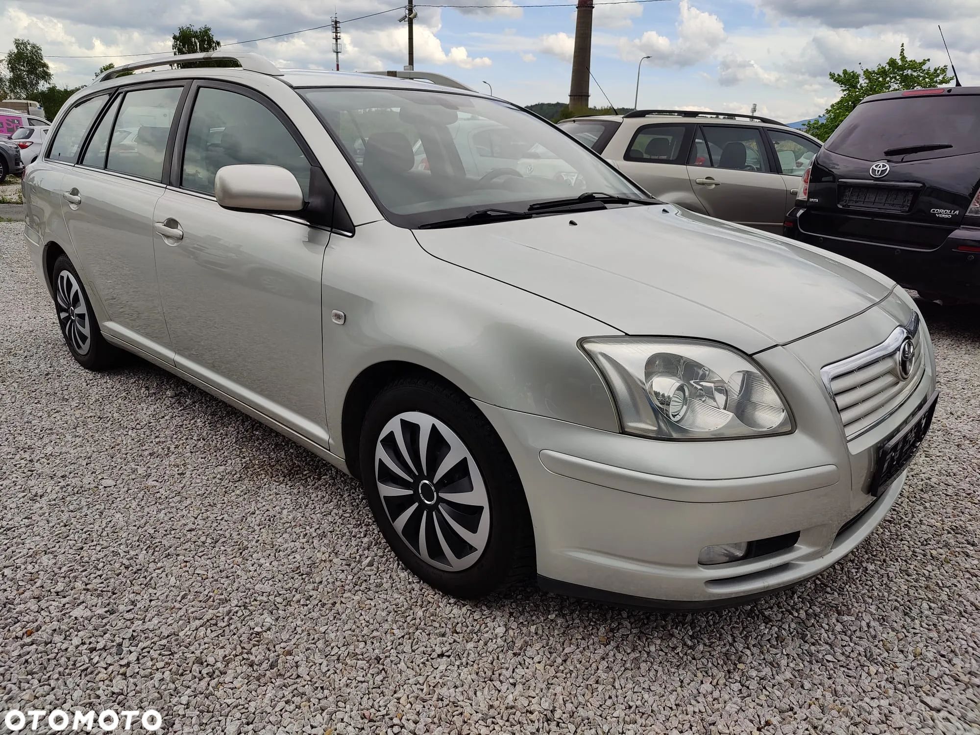 Toyota Avensis - 1