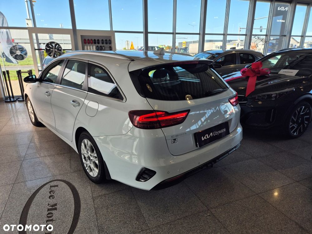 Kia Ceed 1.5 T-GDI M - 8