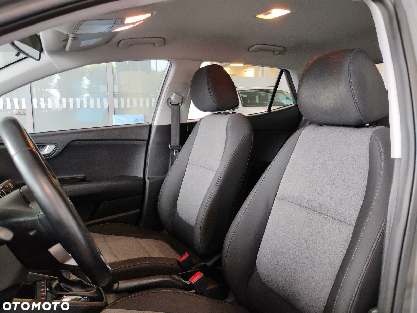 Kia Stonic 1.0 T-GDI L - 13