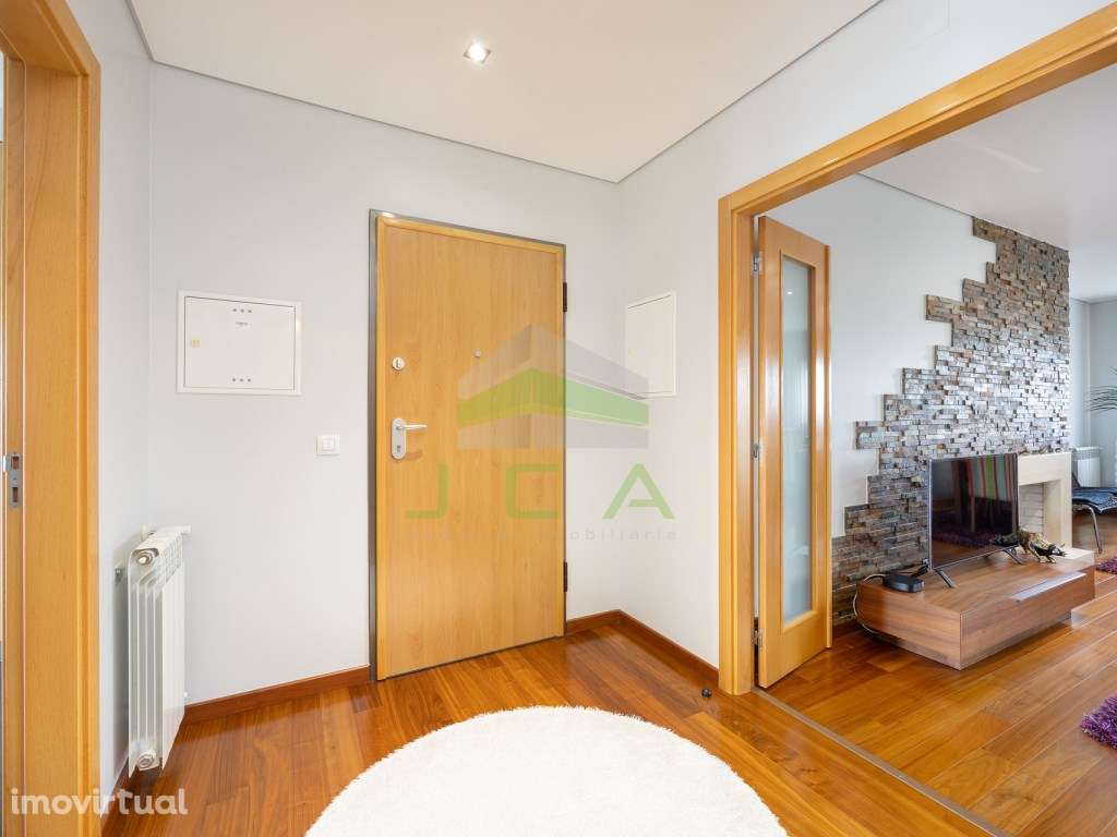 Excelente T3 Duplex com terraço - Grande imagem: 2/24