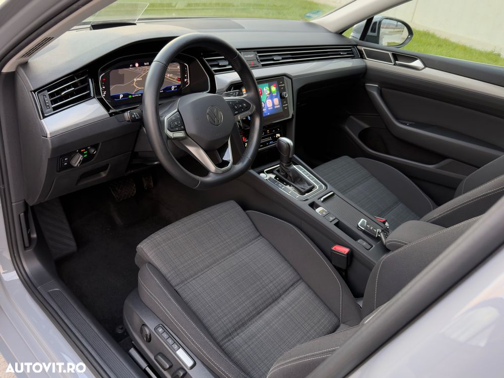 Volkswagen Passat Variant 2.0 TDI SCR DSG Business - 24