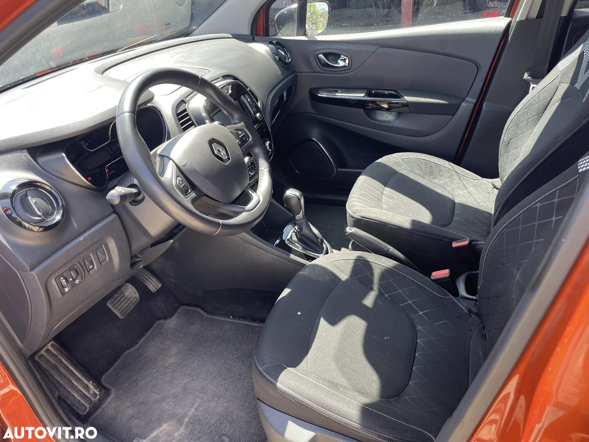 Renault Captur - 9