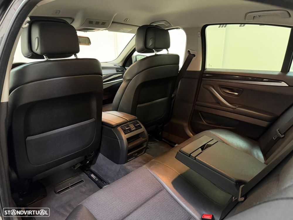 BMW 520 d Auto - 40